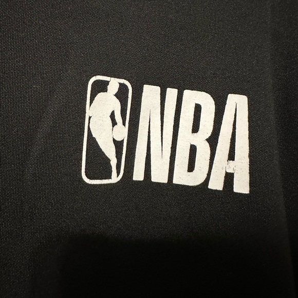 NBA Pullover Net Dry Black With Logos On Sleeve Basketball Crewneck Men’s Size L - Picture 4 of 7